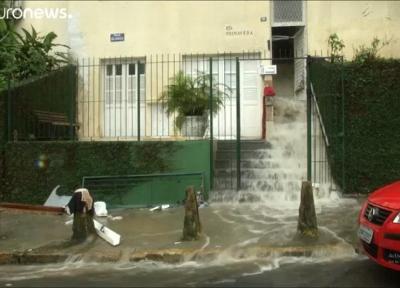فیلم ، ویرانه های باران مرگ بار در ریودوژانیور