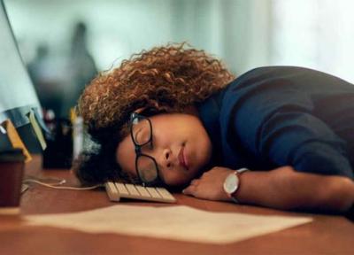 10 علت اینکه بعد از کار بیش از حد احساس خستگی می کنید